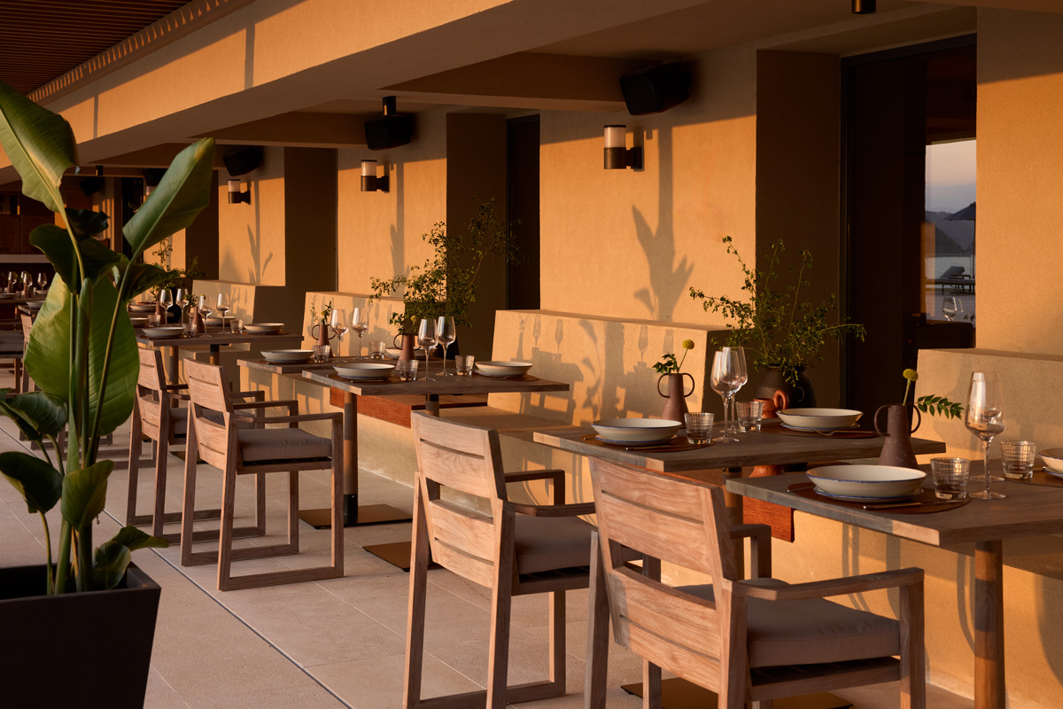 pool restaurant Alkyna Corfu