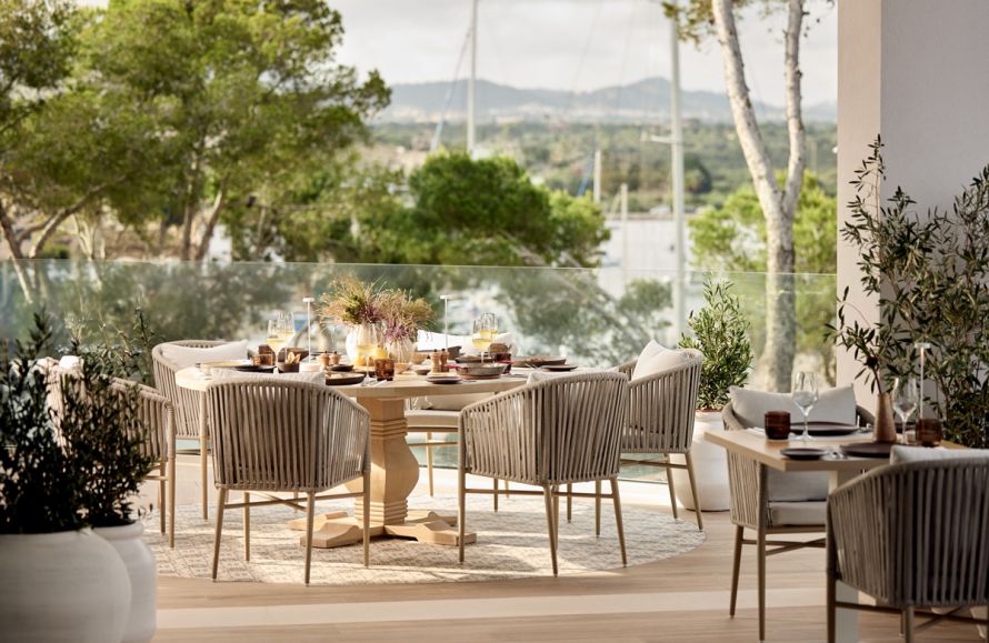 Ikos Porto Petro, Olivia Restaurant, veranda