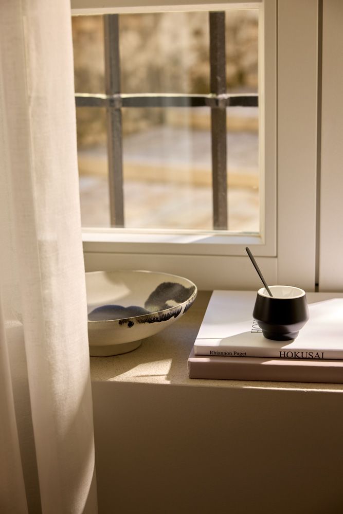 room at the Calliston, detail with window and cup