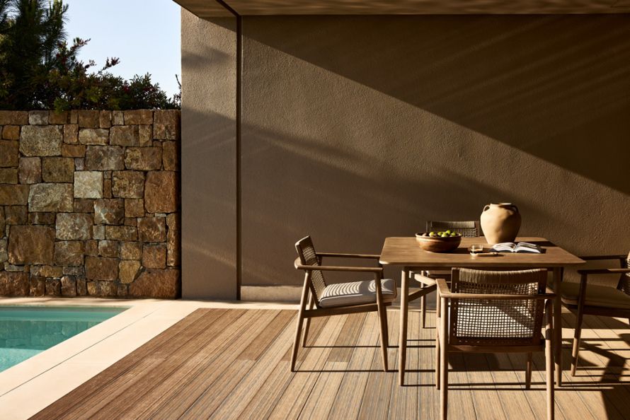 veranda Sani Club table pool